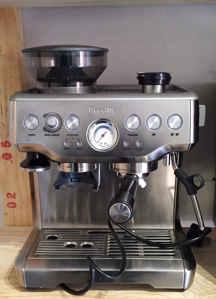 https://coffeemachinerepair.co.za/wp-content/uploads/2022/10/Breville-Barista-Express_repairs-740x1024.jpeg