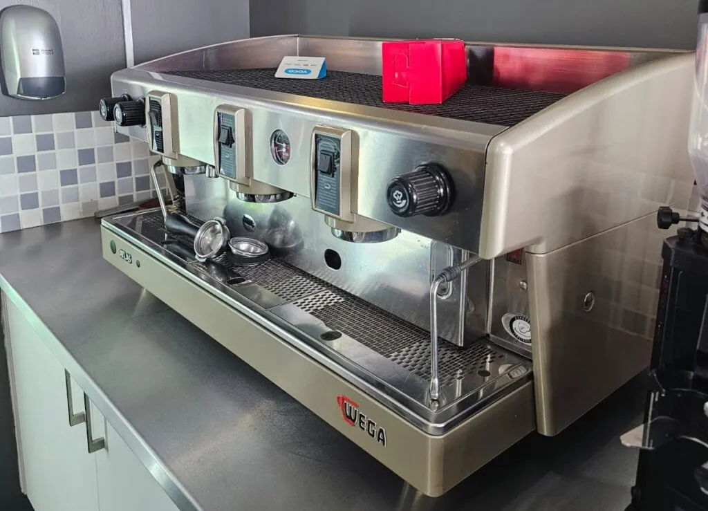 Espresso machine repair service
